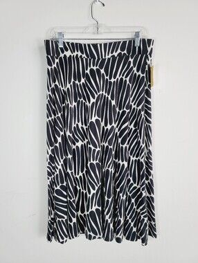 Tommy Bahama Black and White Patterned A-Line Skirt, Size M
